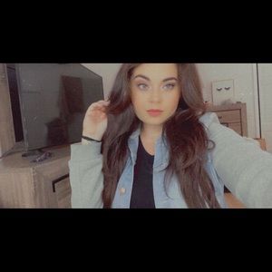 Meet your Posher, Farrah